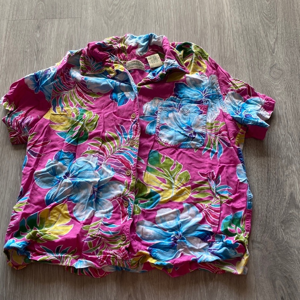 St. John’s Bay Hawaiian Shirt